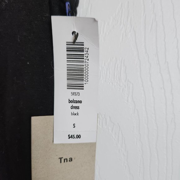 Aritzia TNA Bolzano dress - Picture 3 of 3